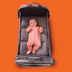 Patut compact bebelusi tip geanta pentru calatorii
