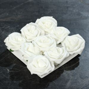 Capete trandafiri artificiali albi