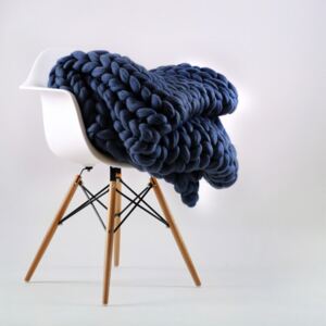 Pătură din lână merino tricotată manual Concepttual Chunky, 125 x 130 cm, albastru închis