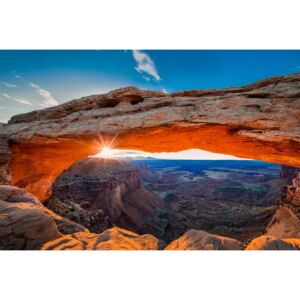 Fotografie de artă Sunrise at Mesa Arch, Michael Zheng, (40 x 26.7 cm)