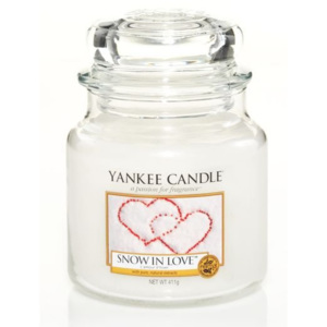 Yankee Candle albe parfumata lumanare Snow In Love Classic mijlociu