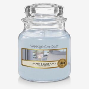 Yankee Candle parfumata lumanare A Calm & Quiet Place Classic mica