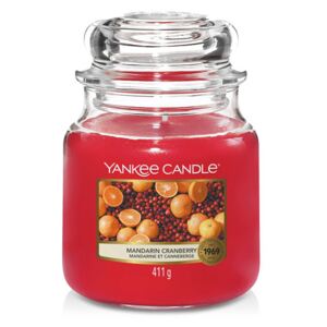 Lumanare medie Yankee Candle Mandarin Cranberry rosu