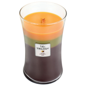 Lumânare parfumată WoodWick Trilogy, aromă de cozonac, afine, violete și iasomie, 130 ore