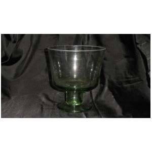 Cupa sticla cu talpa H = 16 cm ɸ = 15 cm
