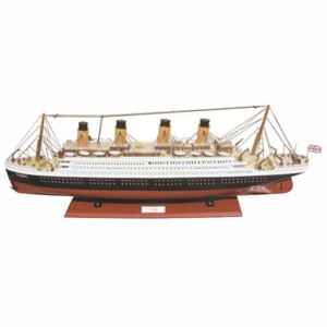Modelul navei - Titanic, lemn, L: 80cm, H: 29cm