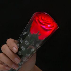 Trandafir LED din plastic, multicolor, intensitate variata