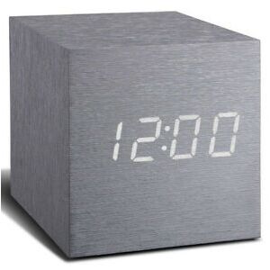 Ceas cu alarmă "Cube Click", aluminiu / alb - Gingko