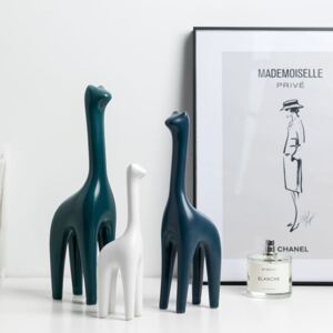 Decoratiune minimalista familie girafe