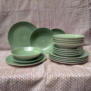 Set 18 farfurii Green din ceramica verde